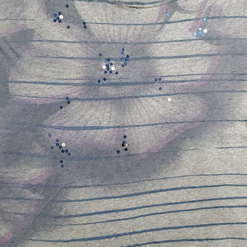 DKNY JEANS Blue Gray Tie Dye graphic print top with sequins Lg. - Picture 4 of 7